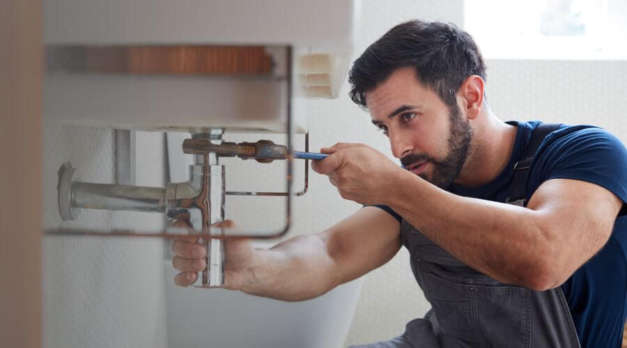 Sink pipe leak repair in Lonoke, AR